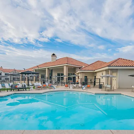 Steps Away To Tpc Golf & Min To Shopping District-H2057 Apartment